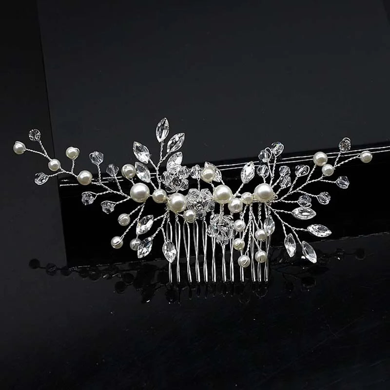 Peigne cheveux mariage orné de perles et strass étincelants 4 - Chic & Coquette