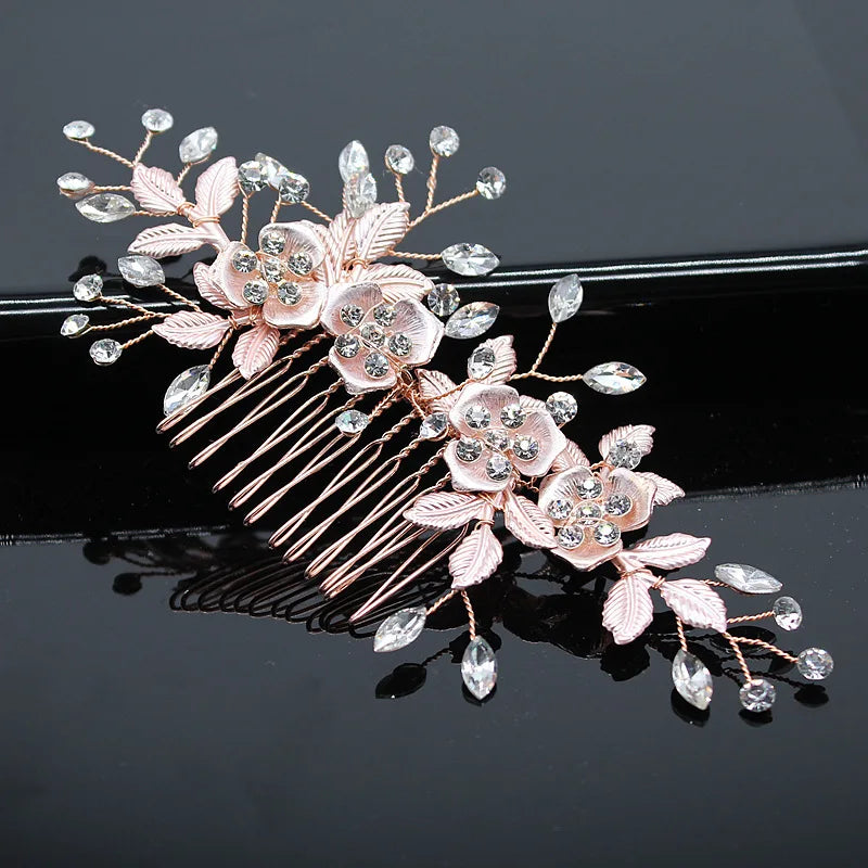 Peigne cheveux mariage orné de perles et strass étincelants 13 - Chic & Coquette