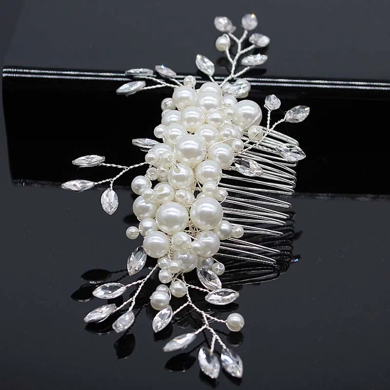 Peigne cheveux mariage orné de perles et strass étincelants 6 - Chic & Coquette