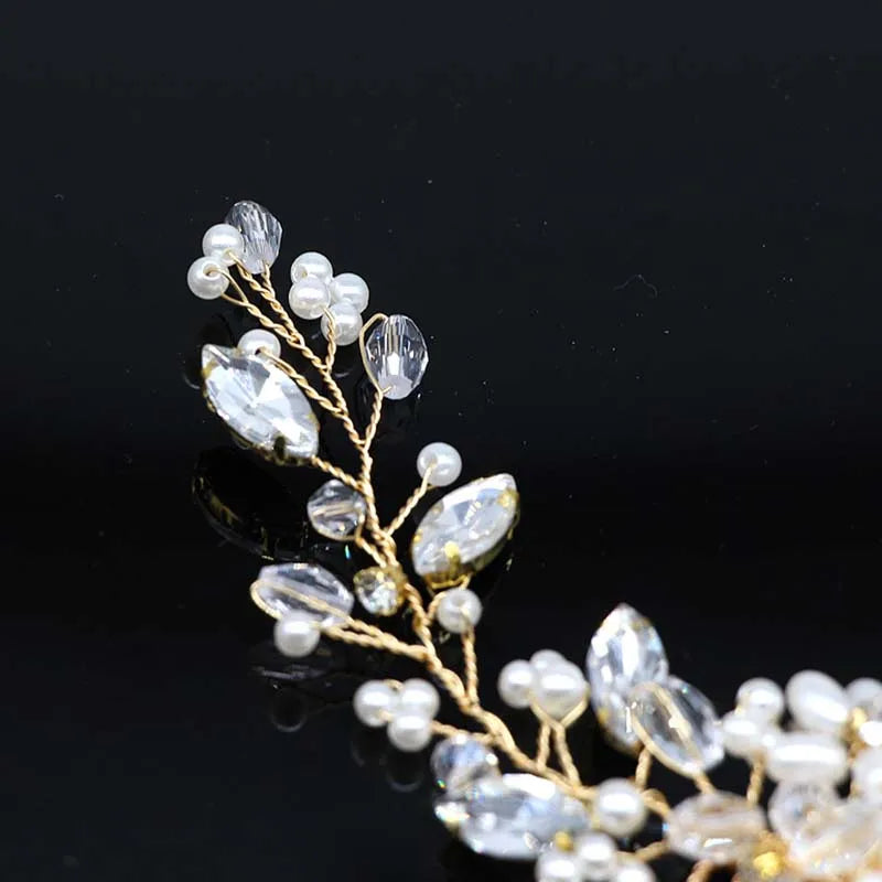 Peigne cheveux mariage orné de perles et strass étincelants 2 - Chic & Coquette