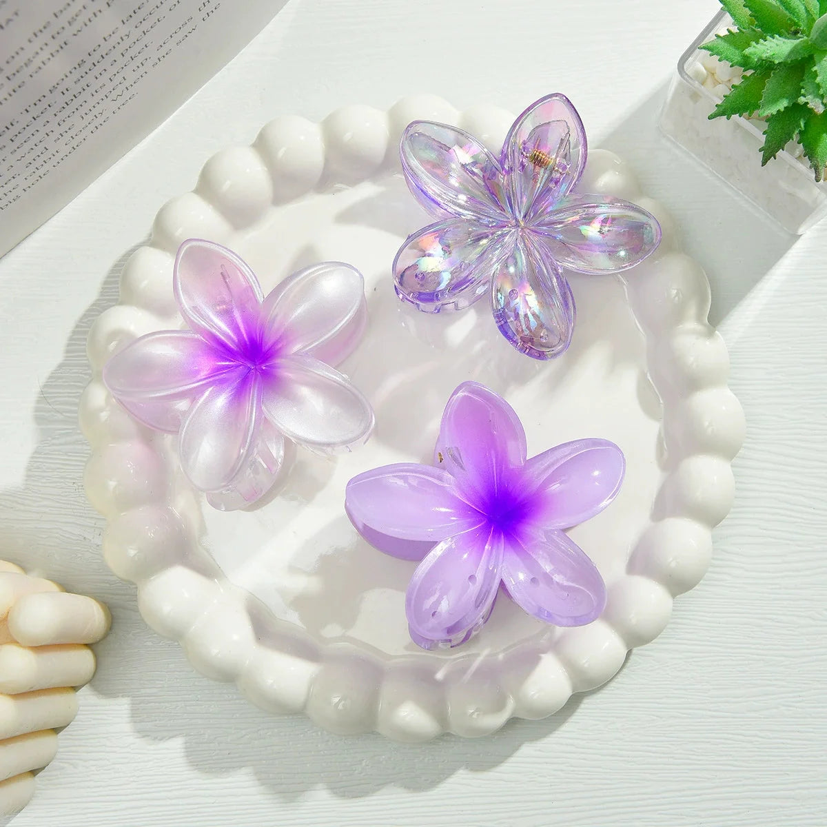 Pinces à cheveux fleurs XXL transparentes Violet - Chic & Coquette