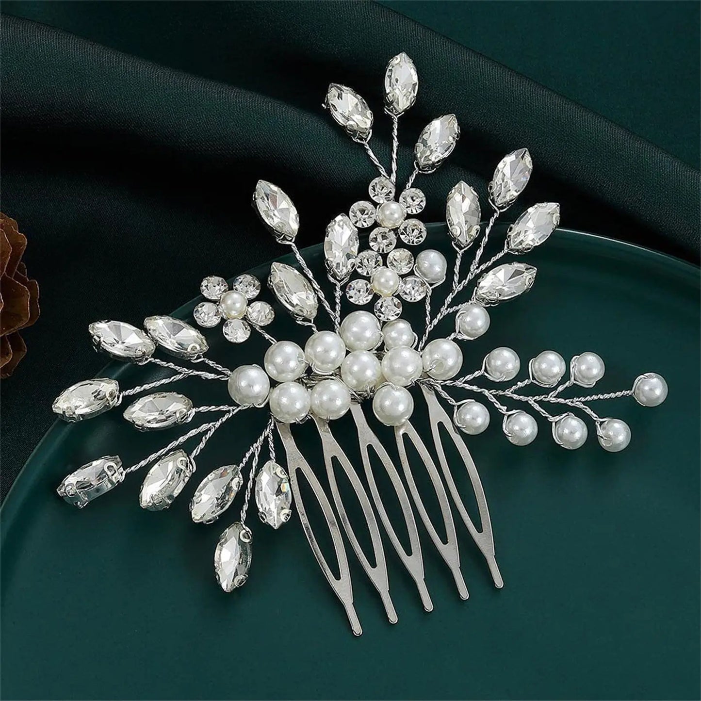 Peigne cheveux mariage élégant avec perles, strass & cristaux 21 - Chic & Coquette
