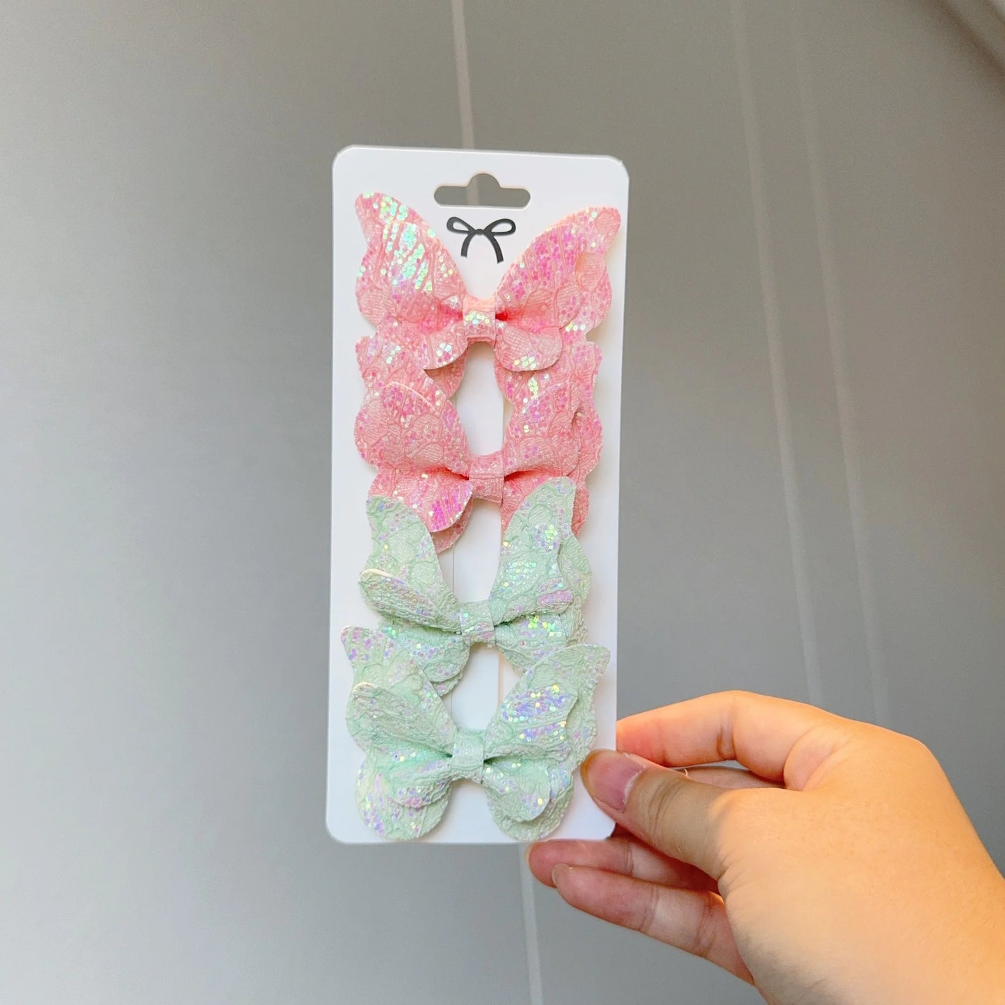 4 barrettes bébé fille nœud papillon brillant à paillettes 9 - Chic & Coquette