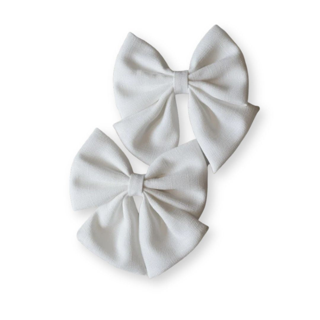 Barrette bébé grand nœud papillon en lin – 10 coloris unis Bleu - Chic & Coquette