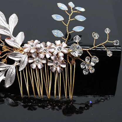 Peigne cheveux mariage orné de perles et strass étincelants 3 - Chic & Coquette