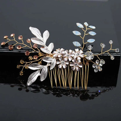 Peigne cheveux mariage orné de perles et strass étincelants 18 - Chic & Coquette