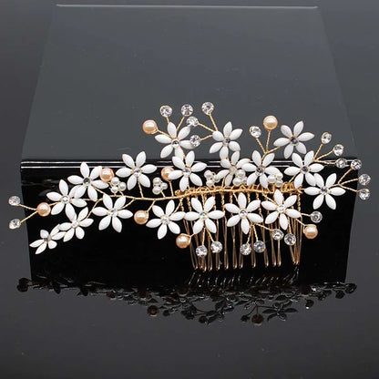 Peigne cheveux mariage orné de perles et strass étincelants 16 - Chic & Coquette
