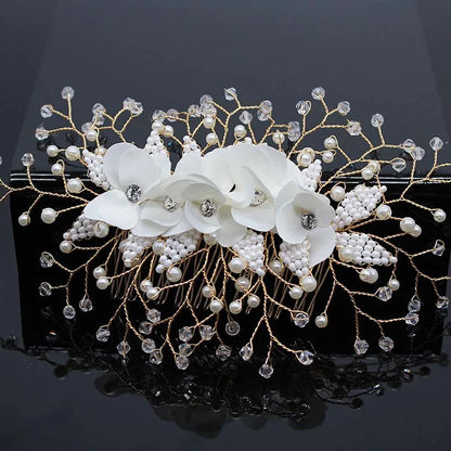 Peigne cheveux mariage orné de perles et strass étincelants 10 - Chic & Coquette
