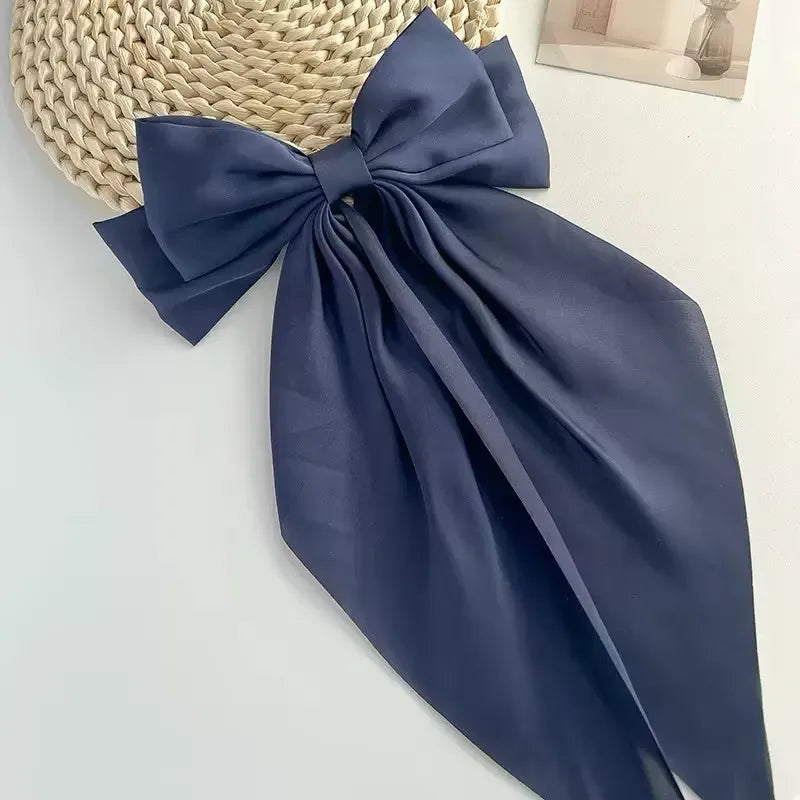 Barrette cheveux - Grand noeud en satin uni - Chic & Coquette